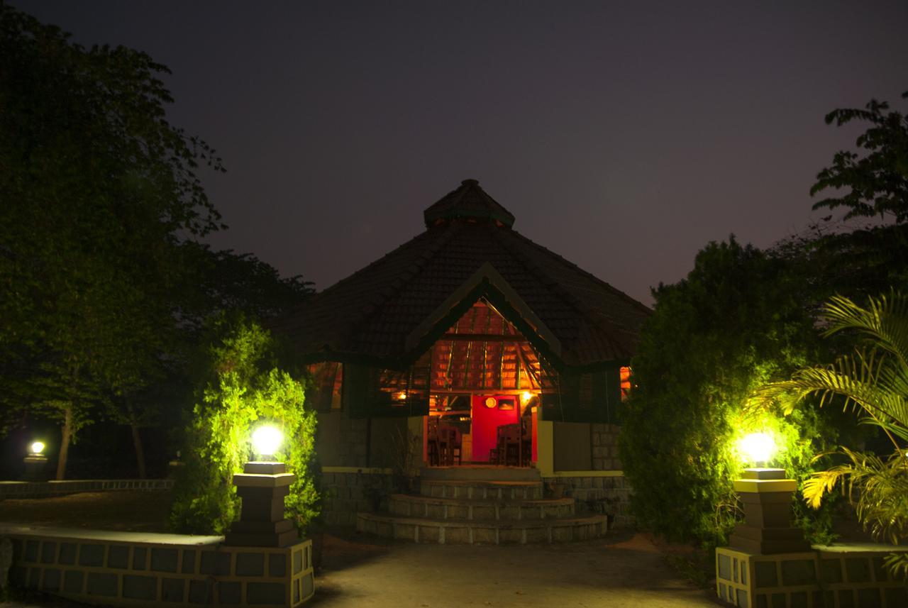Mc Resort Wildlife Resort Bandipūr Buitenkant foto